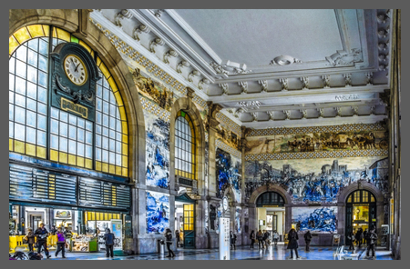 ESTAÇÃO EMBLEMÁTICA DO PORTO